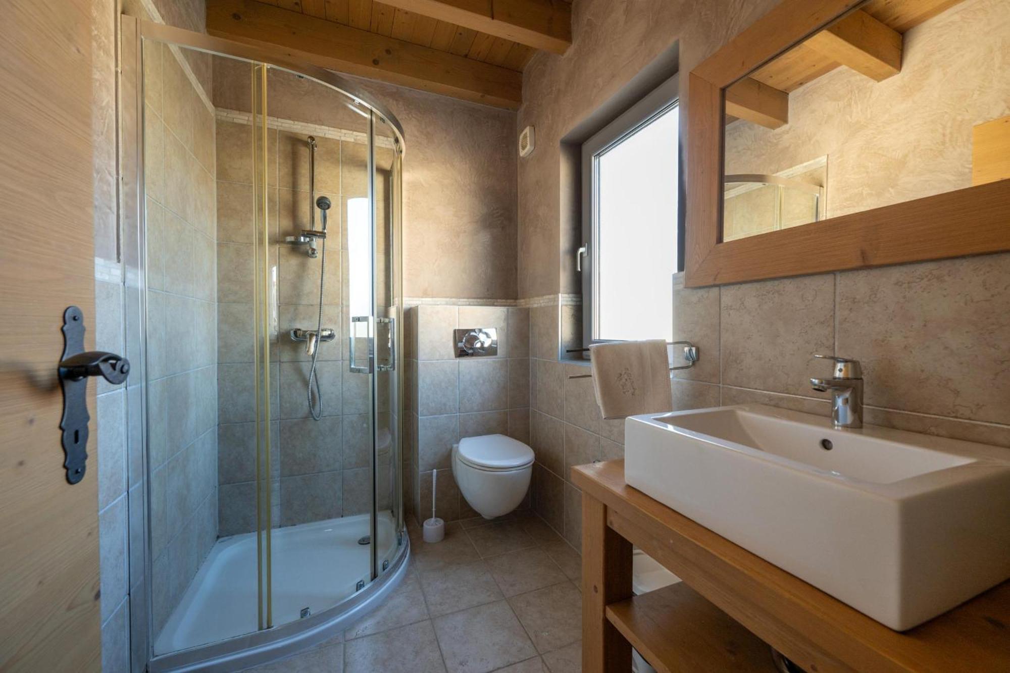 6-Bedroom Villa Chiara With Sea View Premantura Bagian luar foto