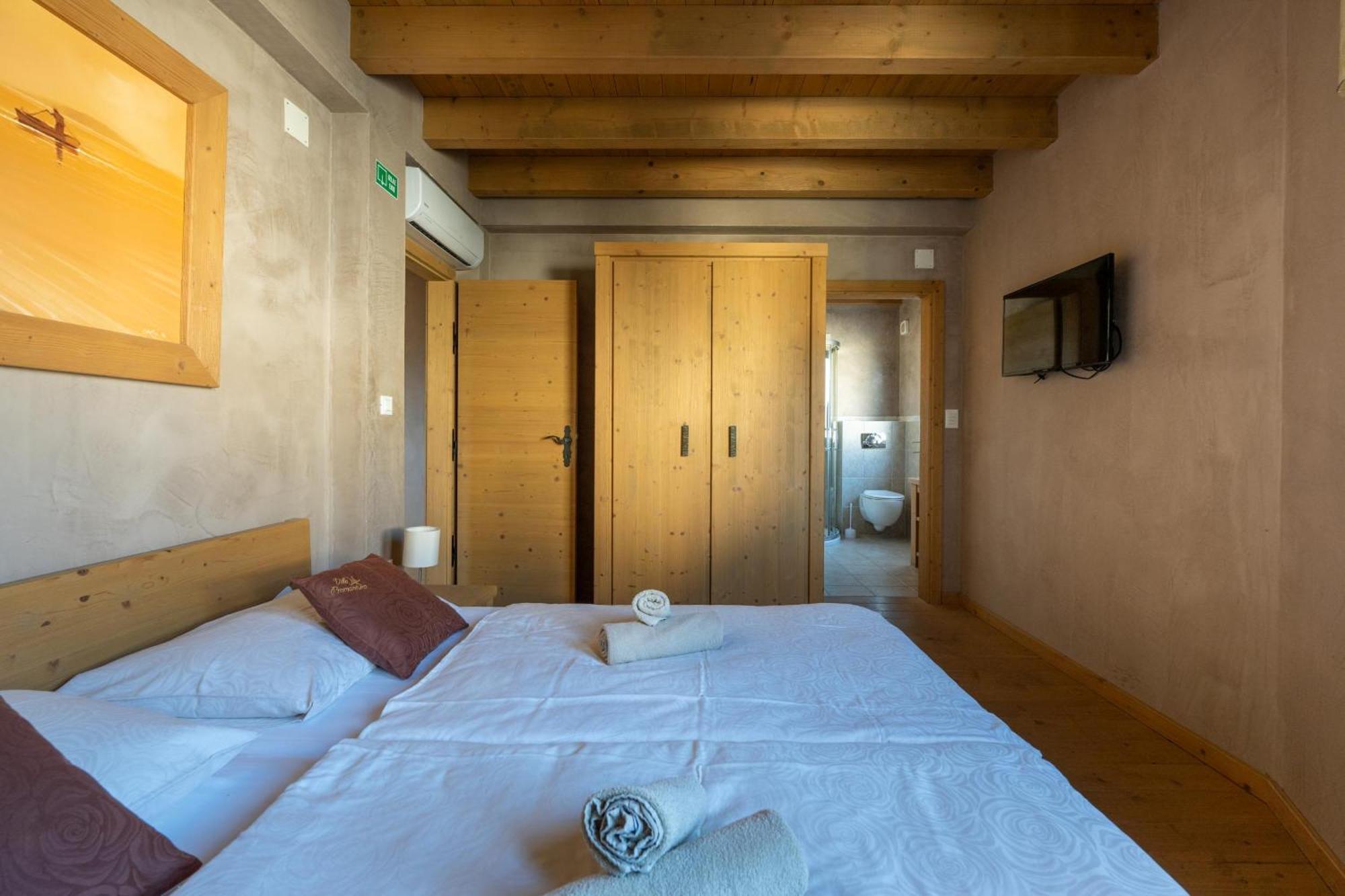 6-Bedroom Villa Chiara With Sea View Premantura Bagian luar foto